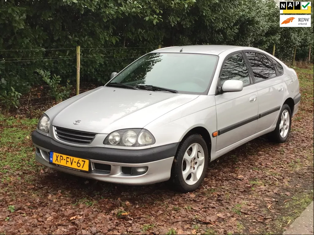 Toyota Avensis 1.6 Sol, airco, in zeer mooie staat