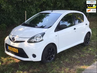 Toyota Aygo 1.0 VVT-i Now, zeer mooie staat, met NAP